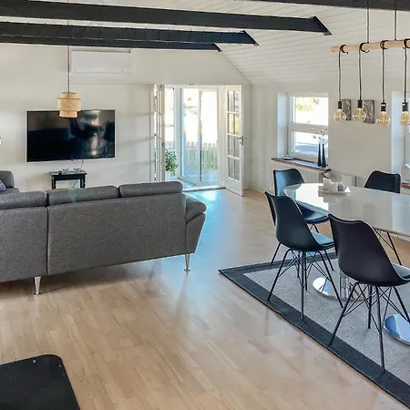 بيت للعطل 3 Bedroom In
