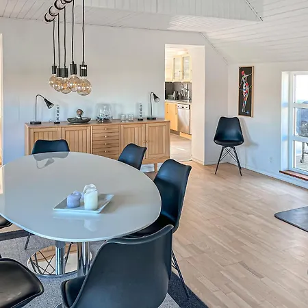 2 Bedroom Lovely In 布洛克胡斯