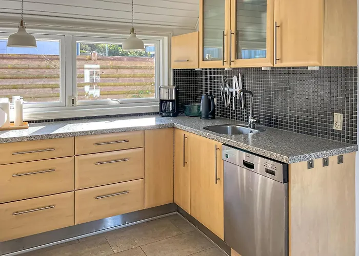 3 Bedroom In بيت للعطل *